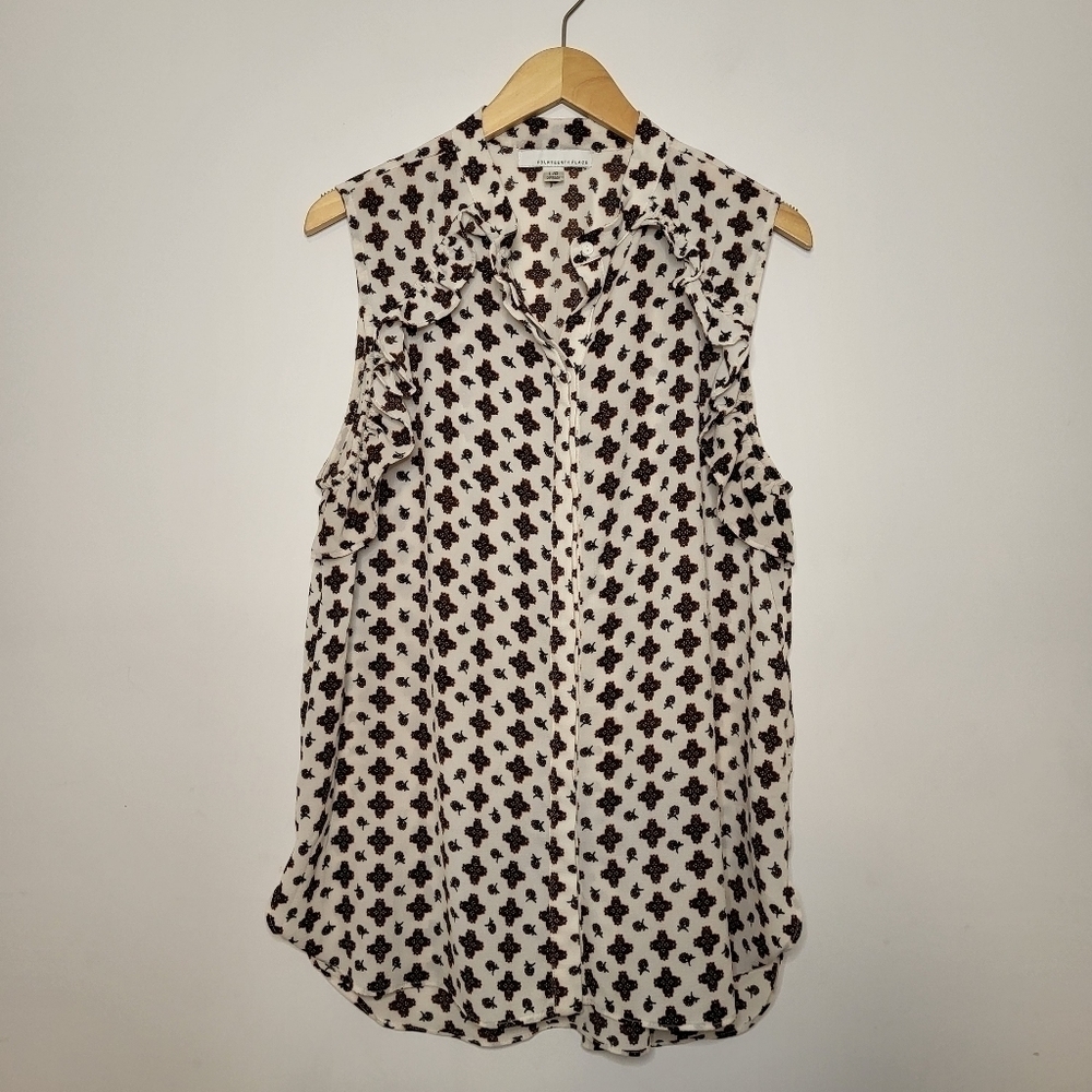 Fourteenth Place Button Down Sleeveless Blouse Size L